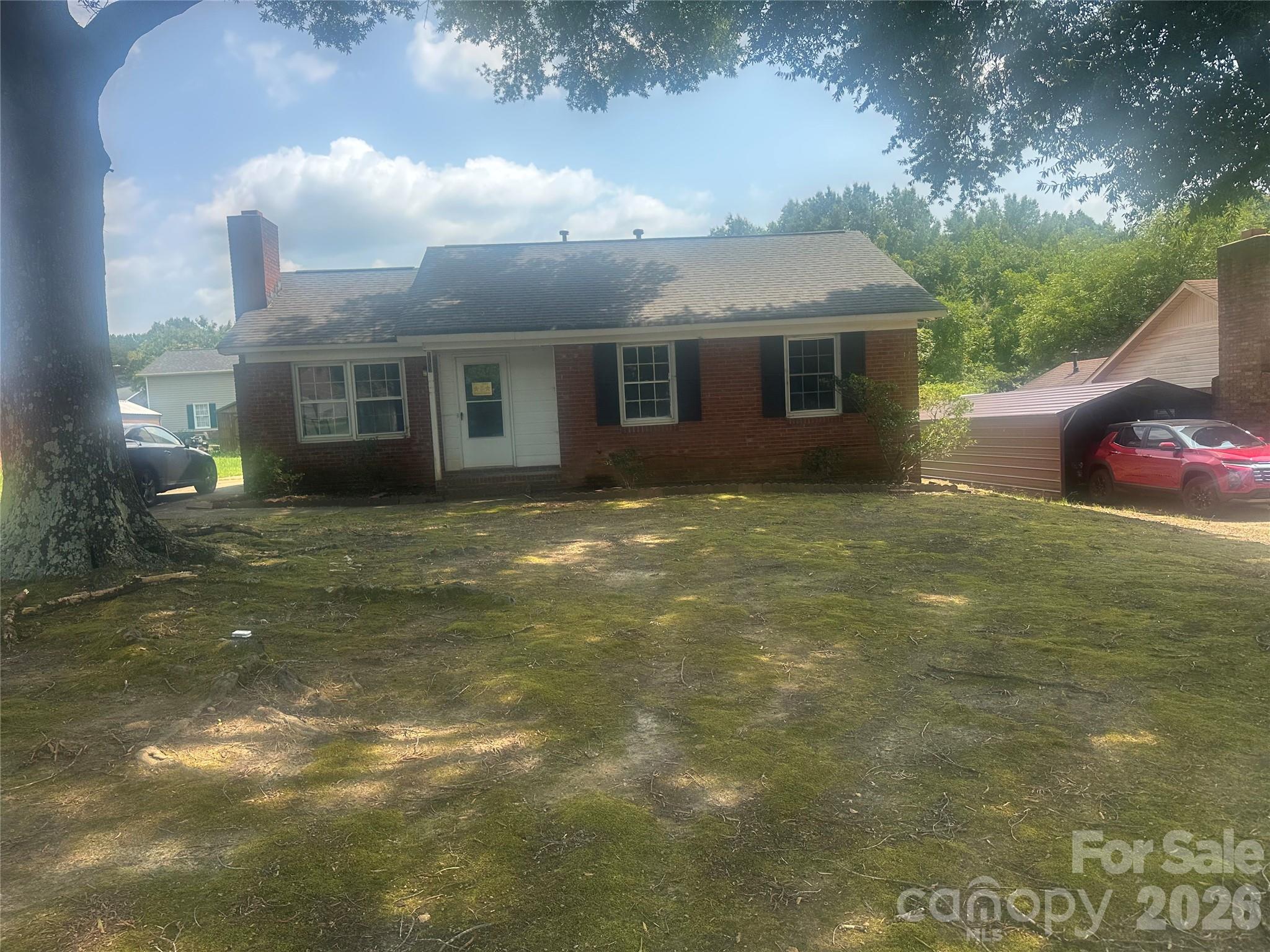 1109 Mclaughlin Street Property Photo 1