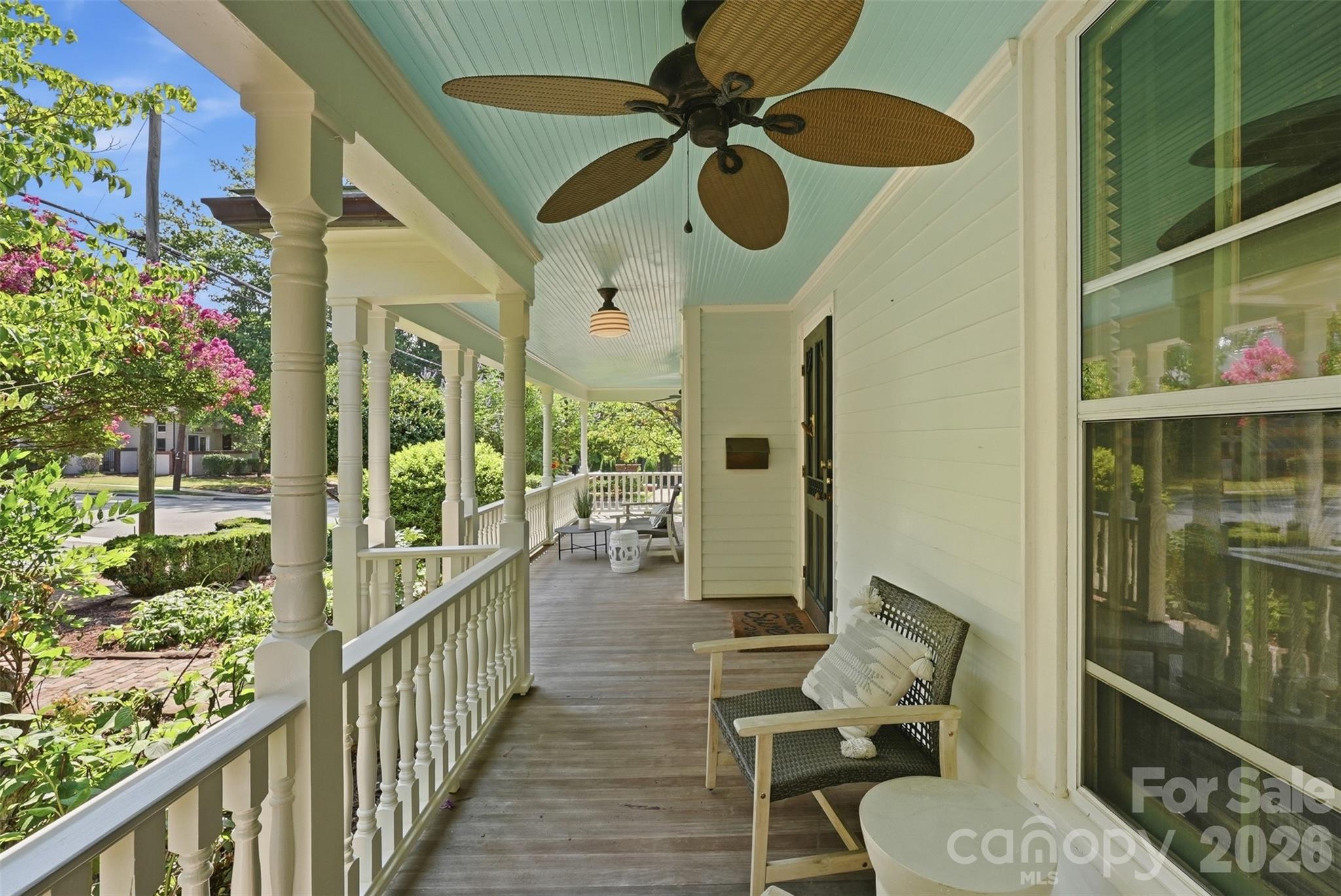 728 Lexington Avenue Property Photo 3