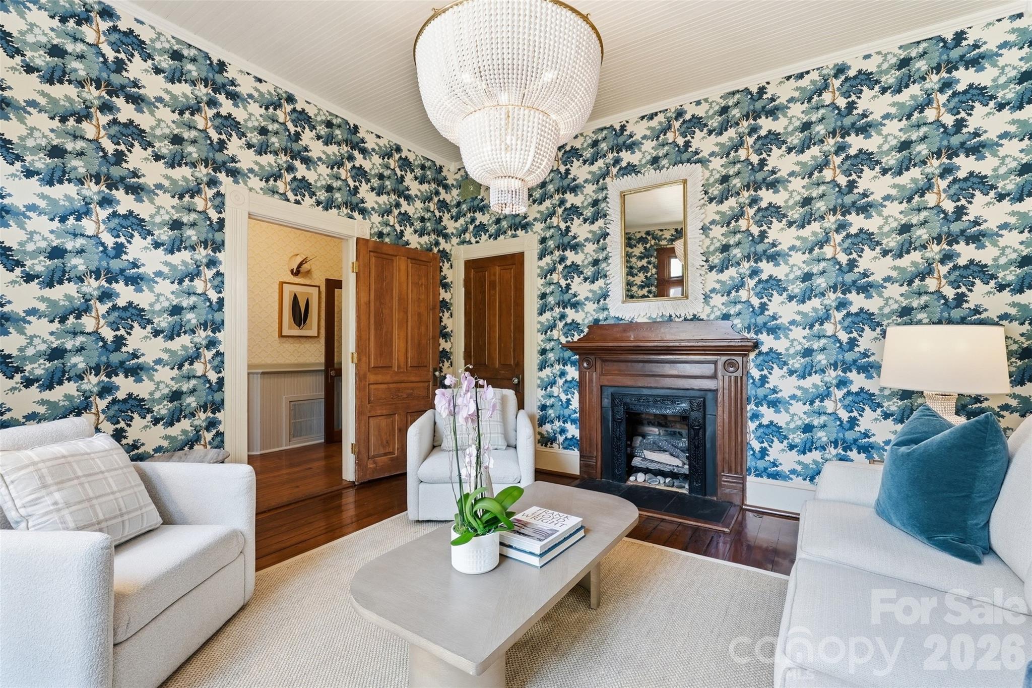 728 Lexington Avenue Property Photo 4