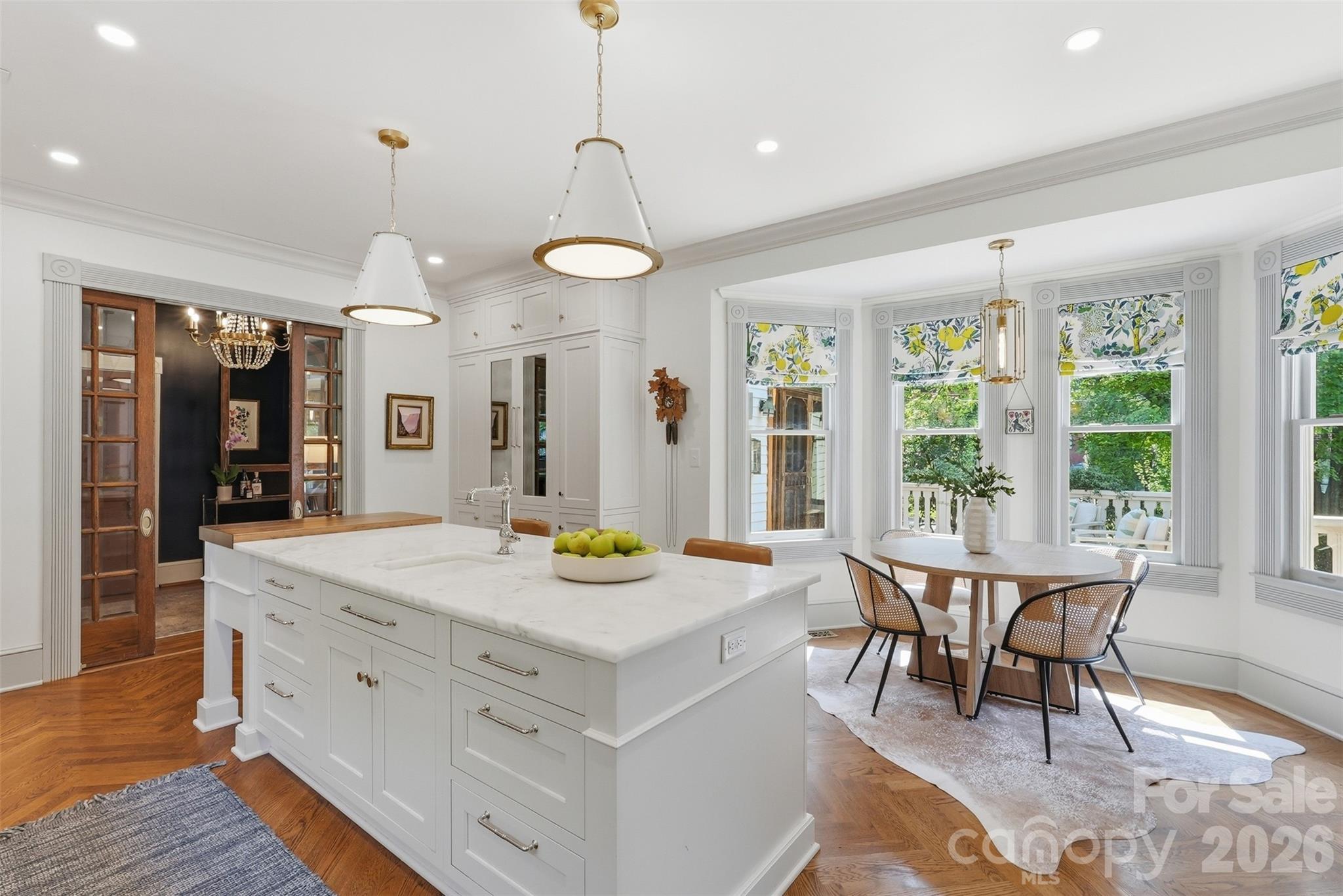 728 Lexington Avenue Property Photo 8
