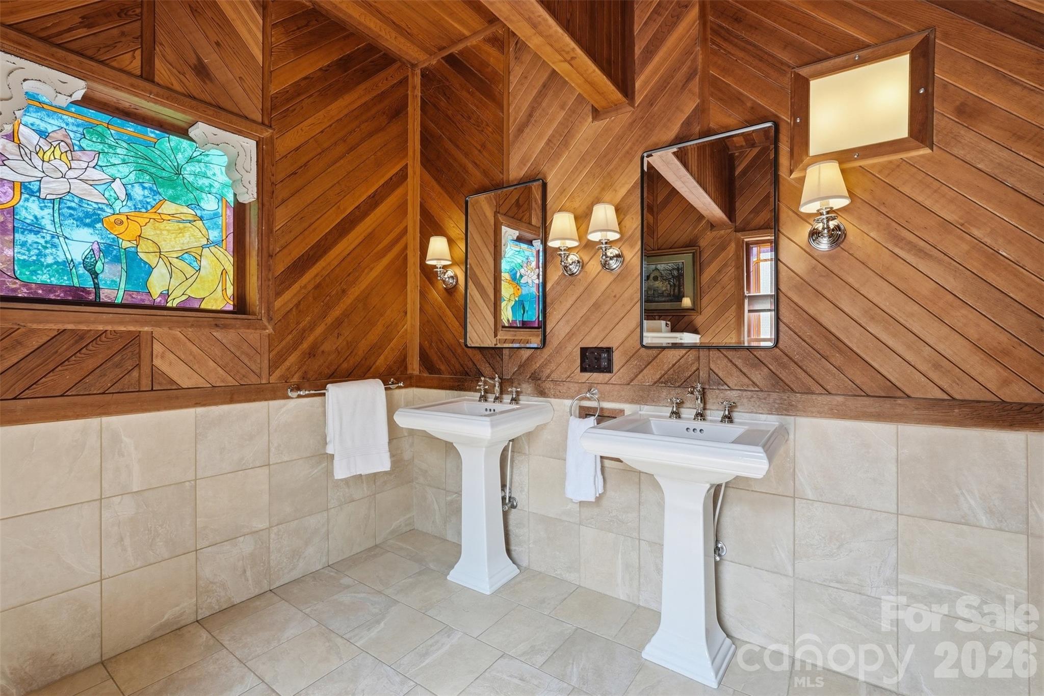 728 Lexington Avenue Property Photo 14