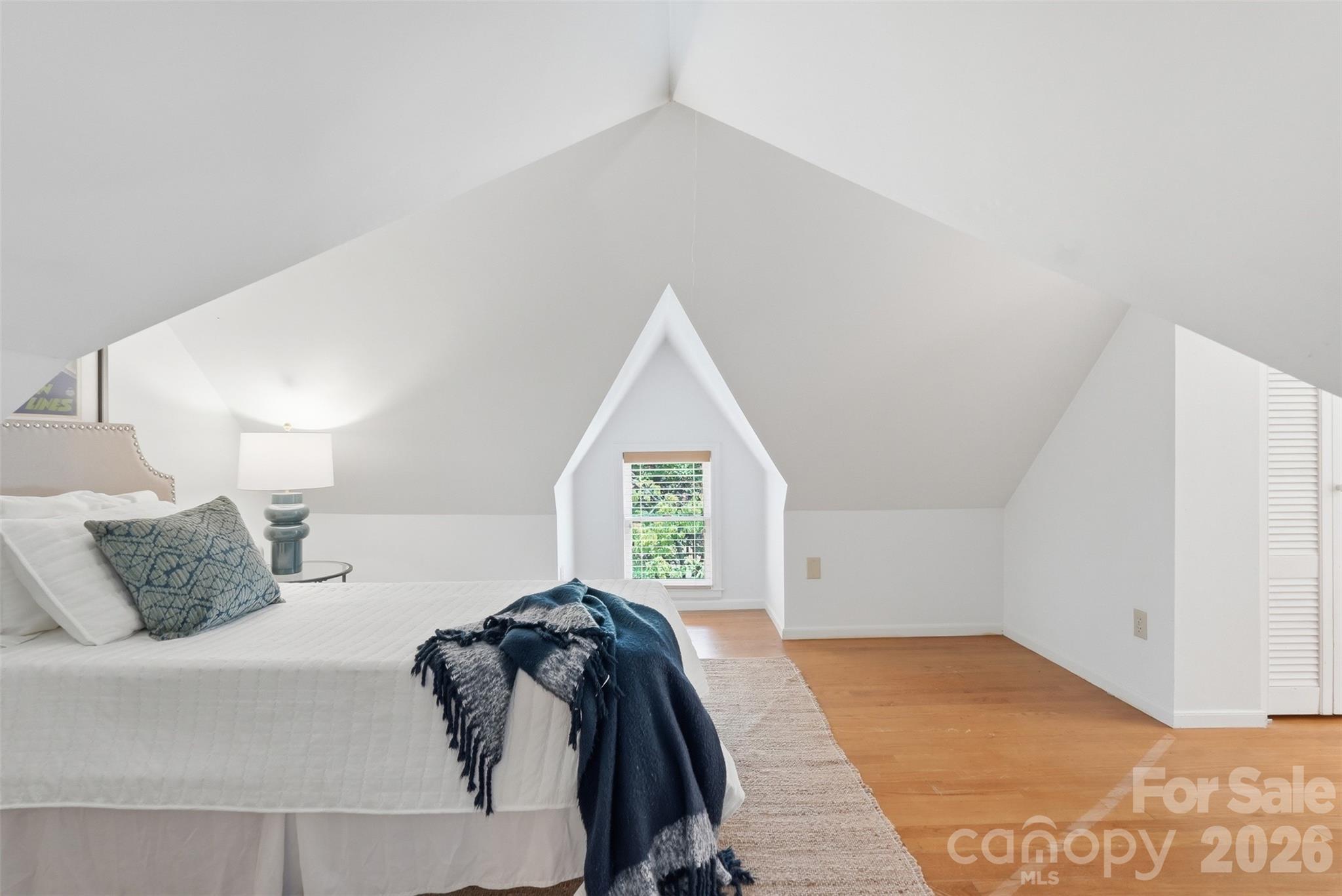 728 Lexington Avenue Property Photo 19