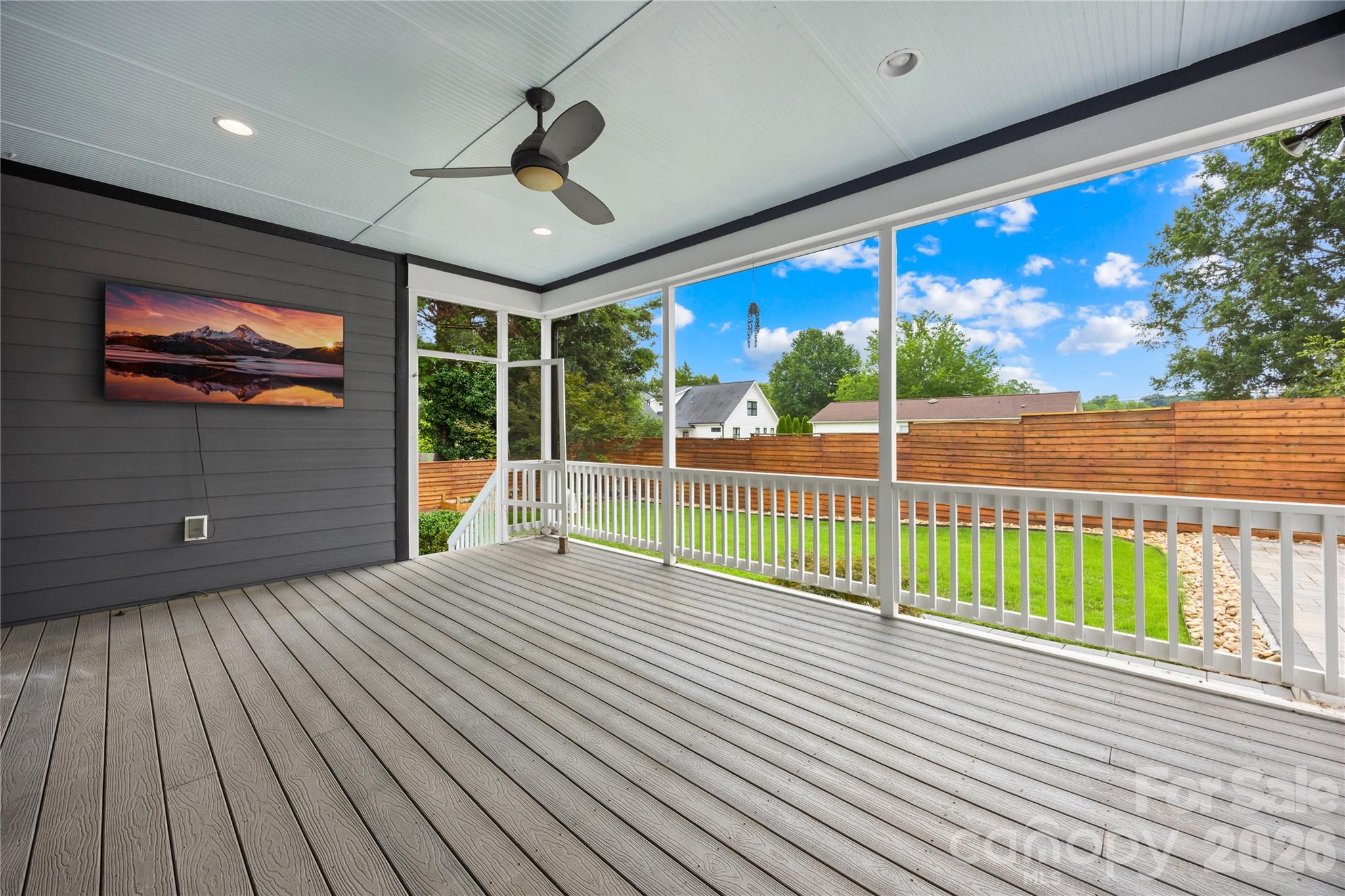 129 Aqua Drive Property Photo 27