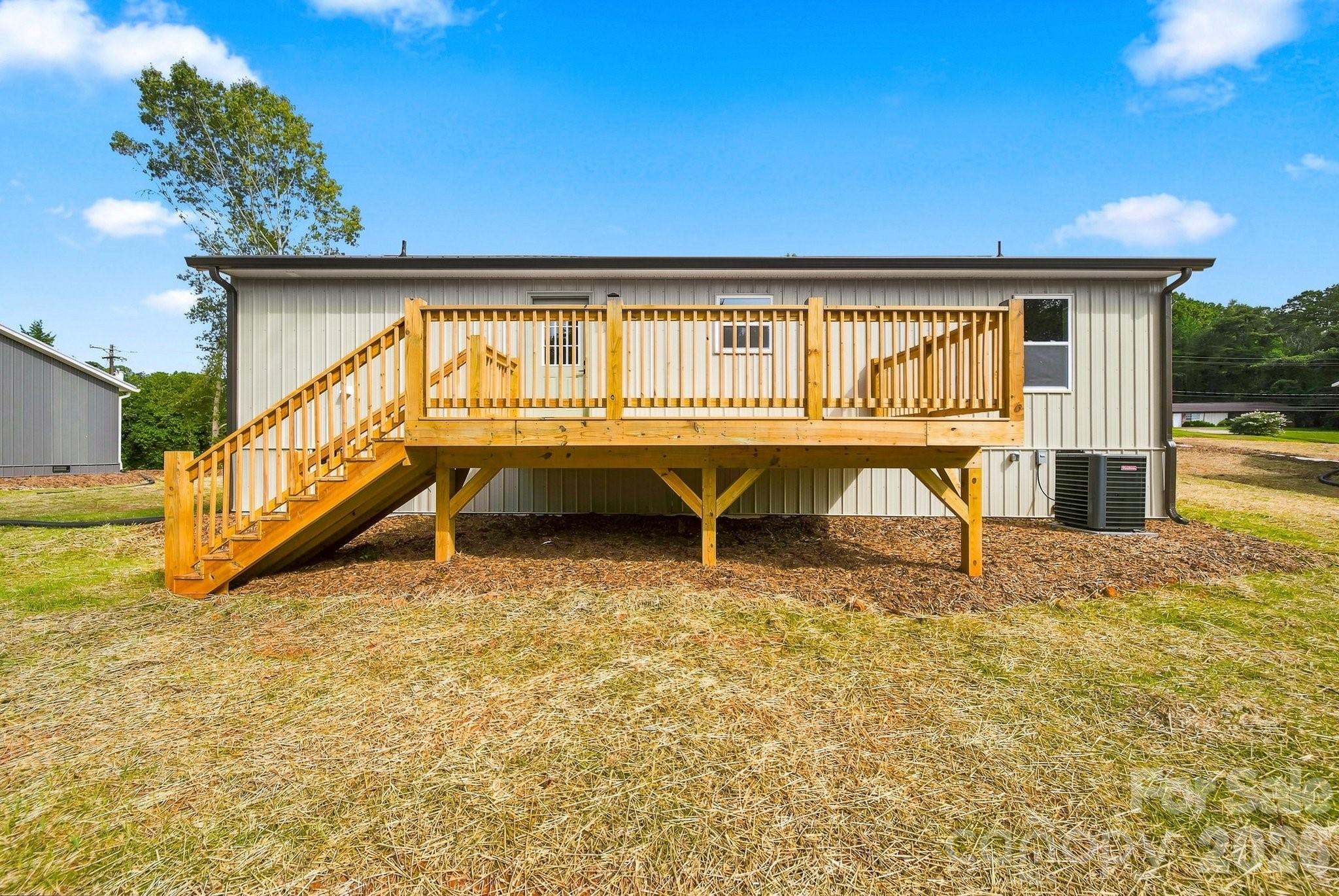 2949 Link Drive Property Photo 17