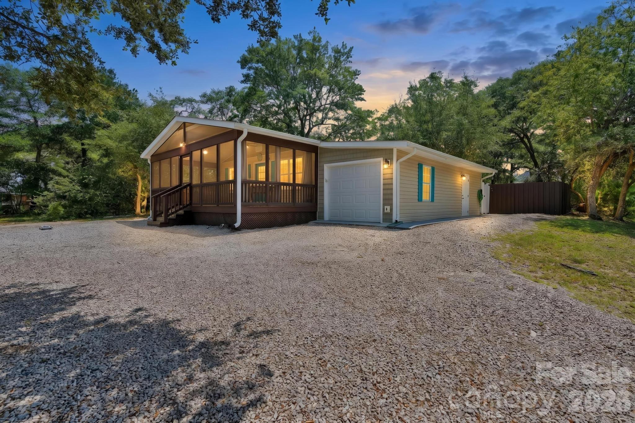 4701 E Yacht Drive Property Photo 4