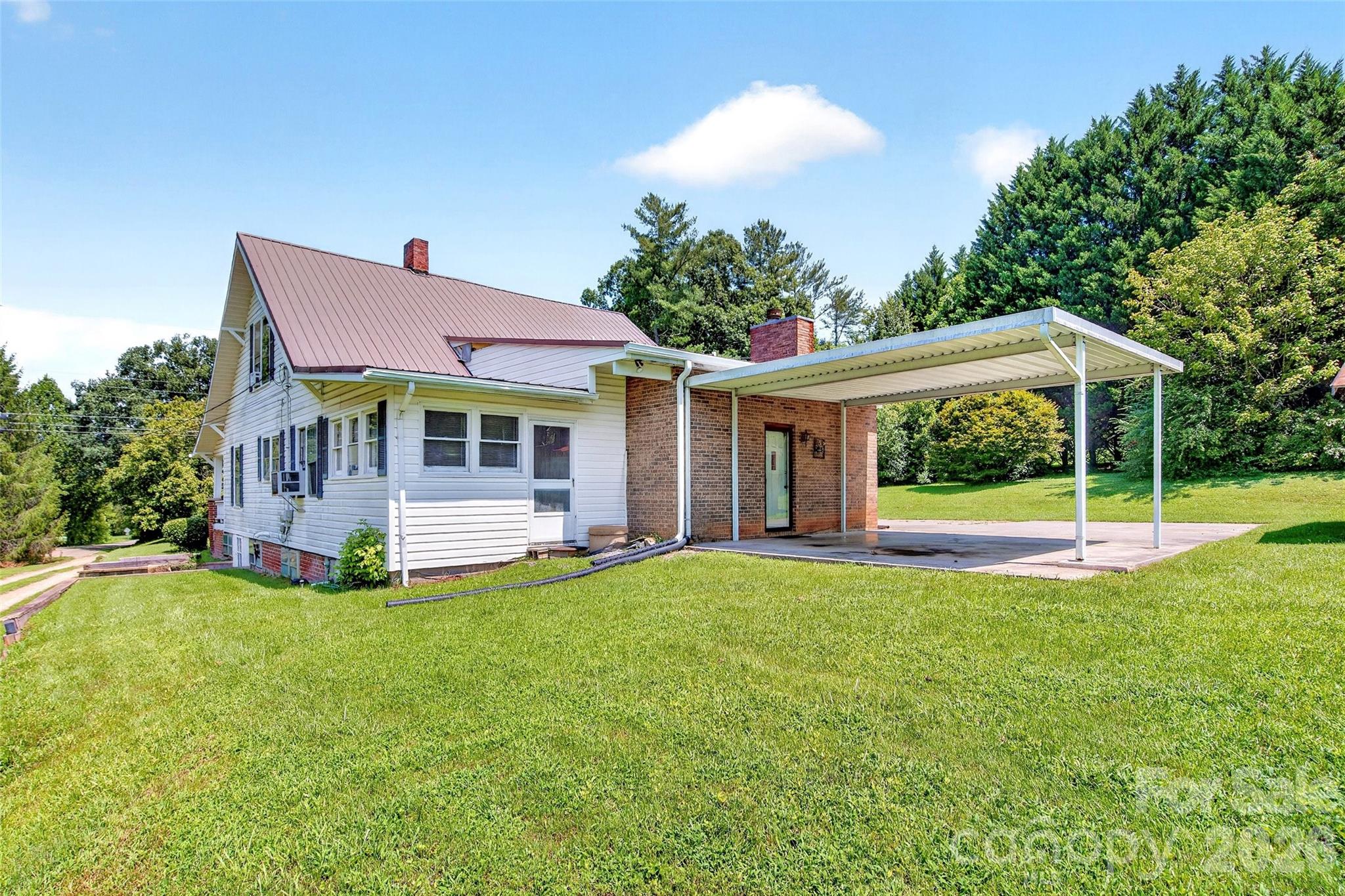 96 Huntsville Road Property Photo 2