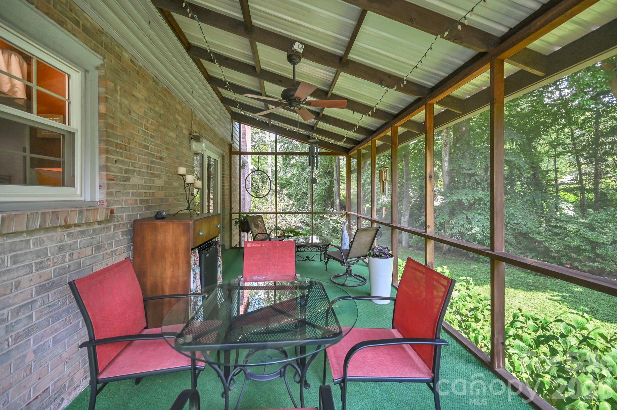 307 Woodland Trail 8 Property Photo 22