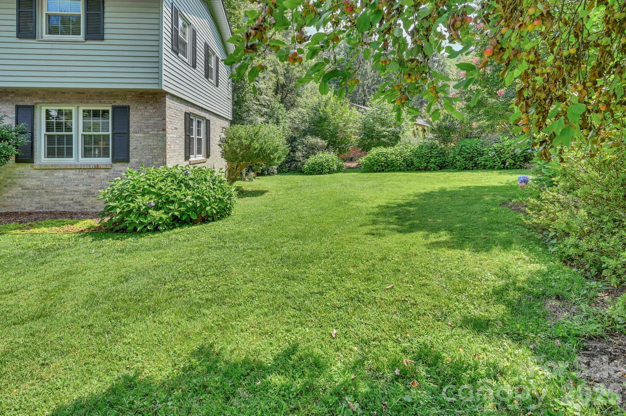307 Woodland Trail 8 Property Photo 33