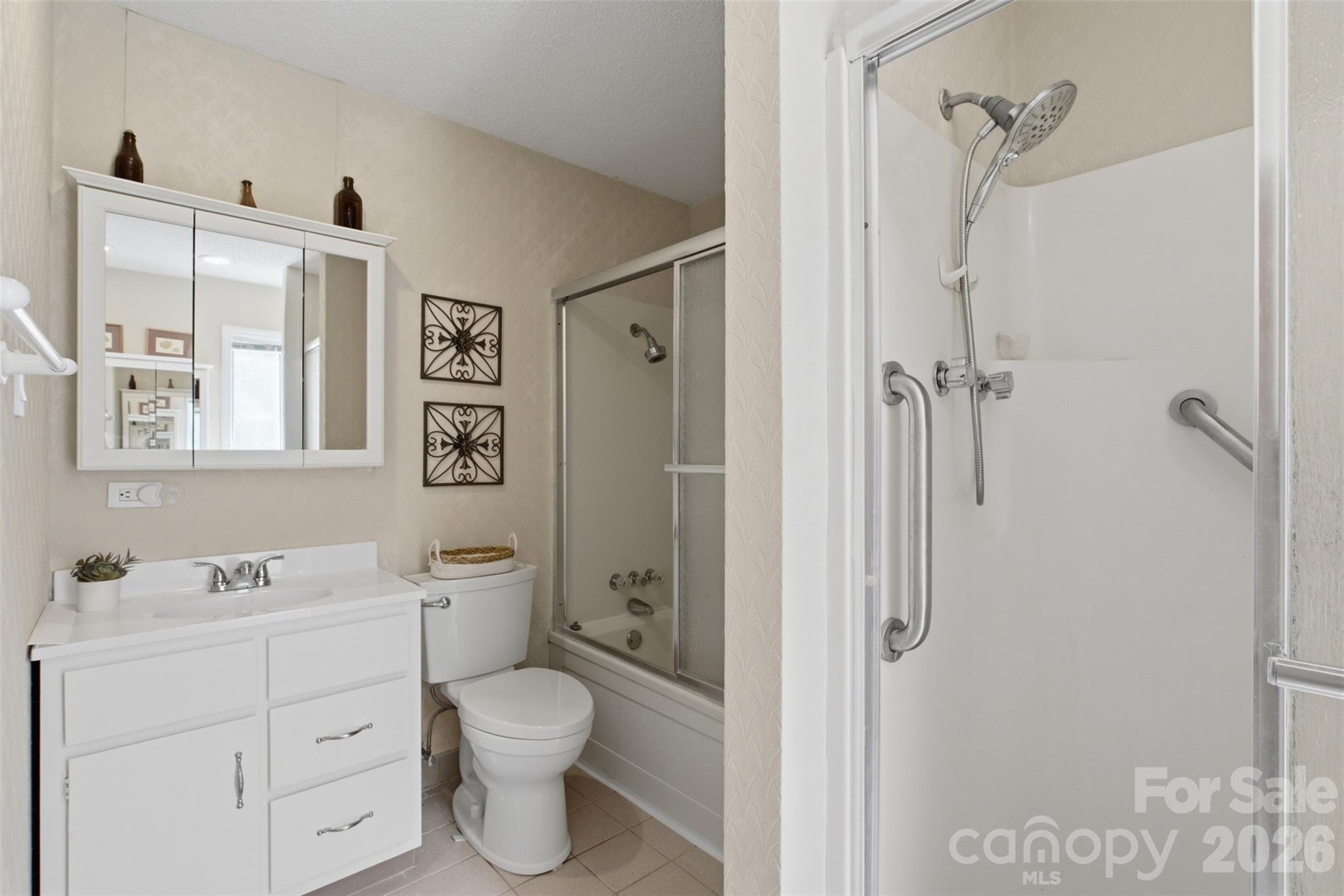 220 Hunstanton Drive Property Photo 12