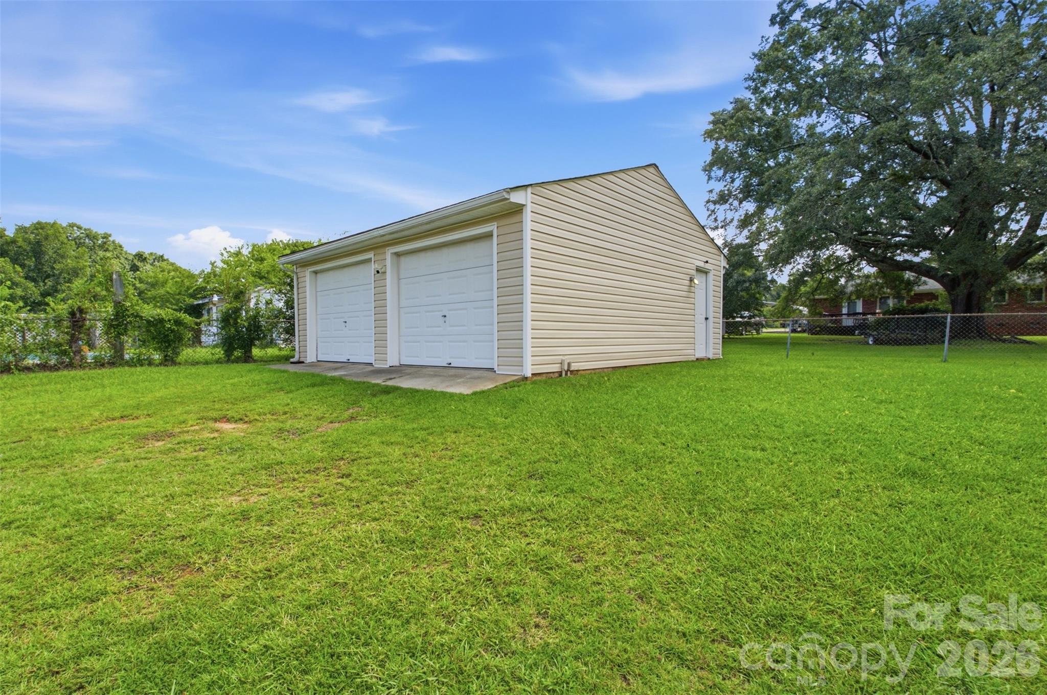 220 Hunstanton Drive Property Photo 27
