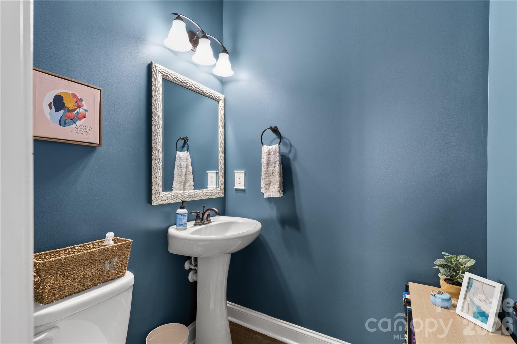 1402 Smoketree Court 152 Property Photo 18