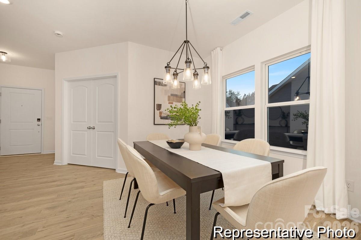 531 Gentle Bend Cove 270b Property Photo 5