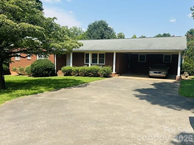 1424 N Post Road Property Photo 1