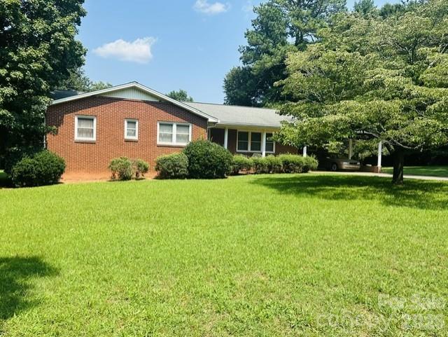 1424 N Post Road Property Photo 2