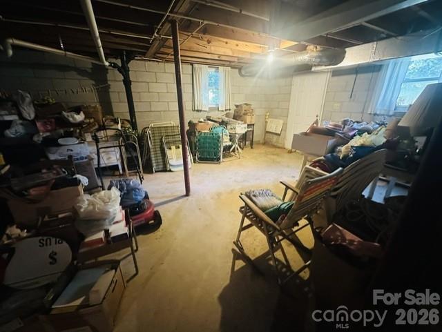 1424 N Post Road Property Photo 13