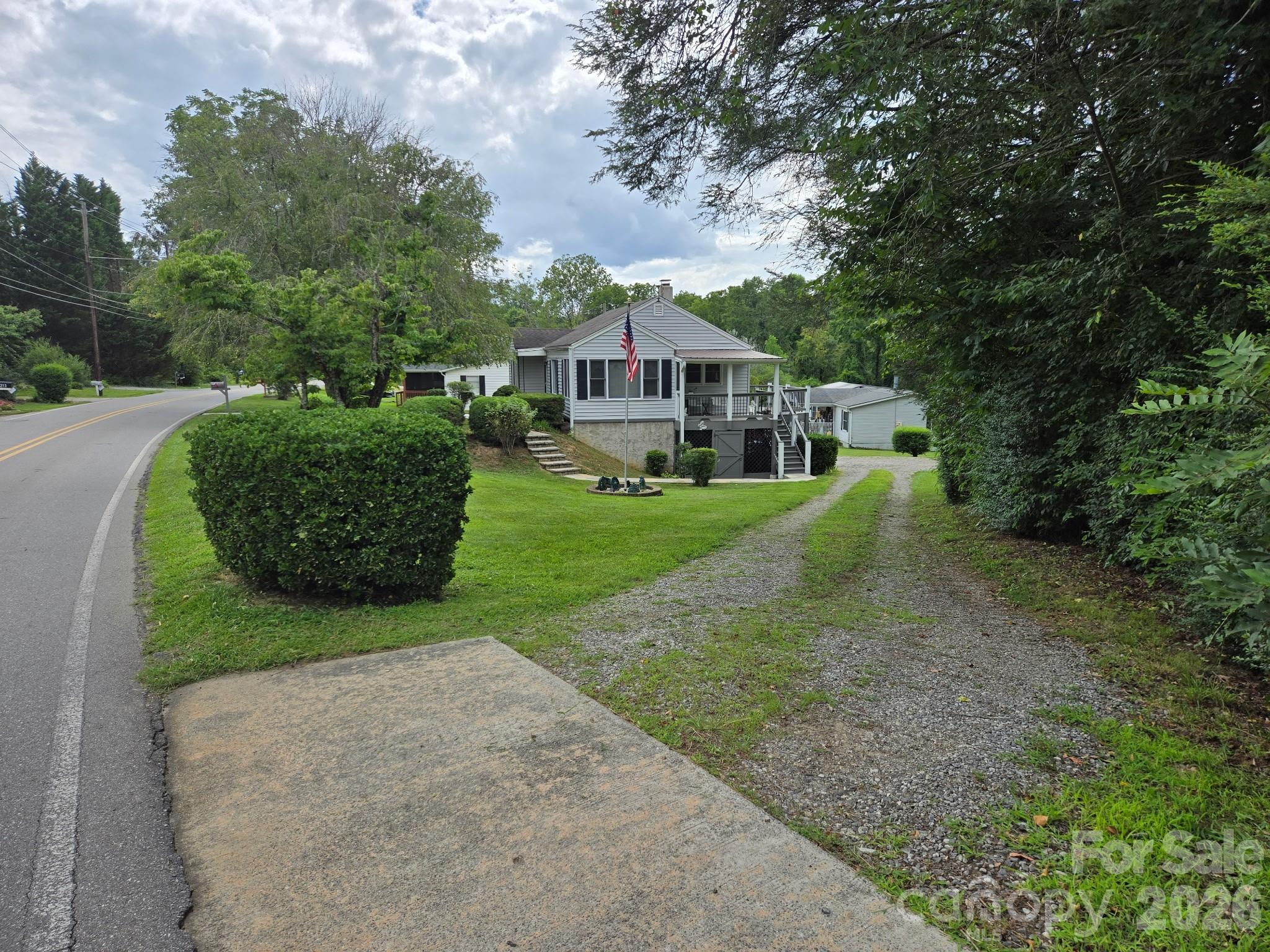 214 Governors View Road Property Photo 1