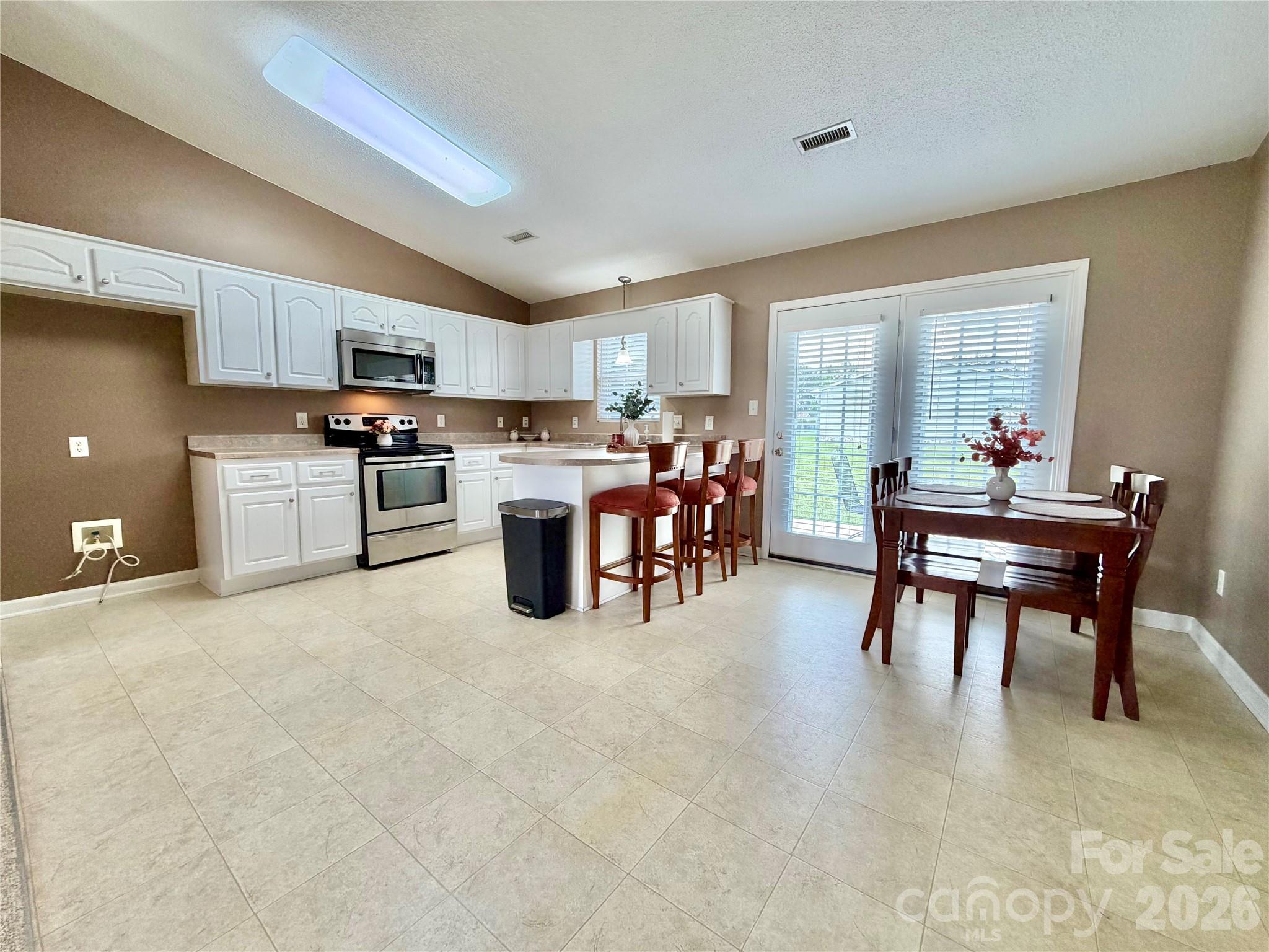 134 Brentwood Drive Property Photo 9