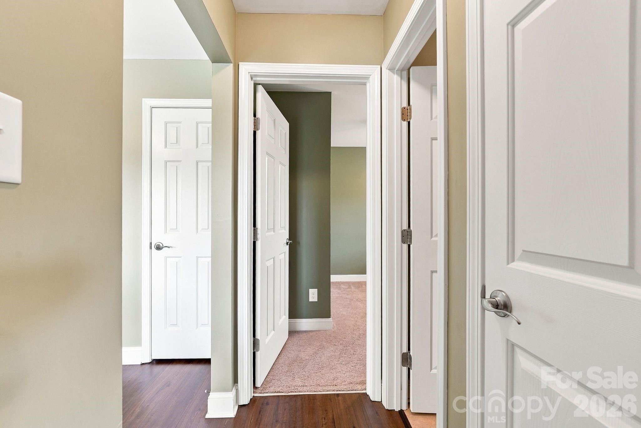 1215 Autumn Cove Property Photo 19