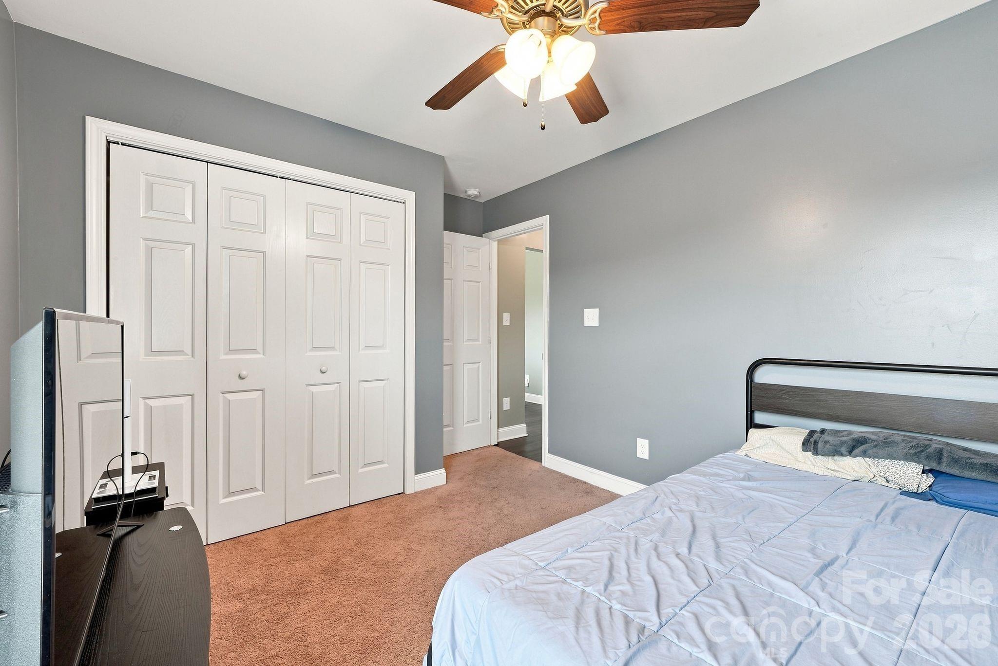 1215 Autumn Cove Property Photo 21