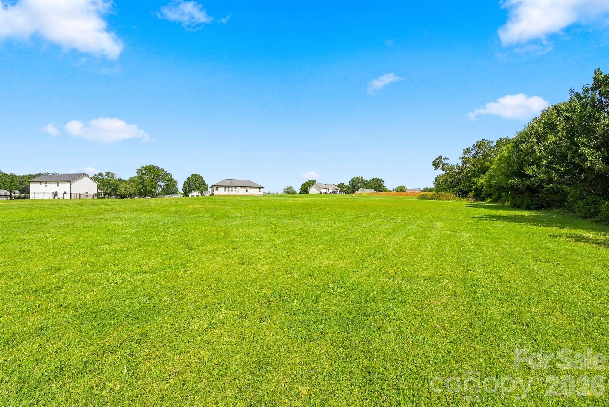 1215 Autumn Cove Property Photo 35