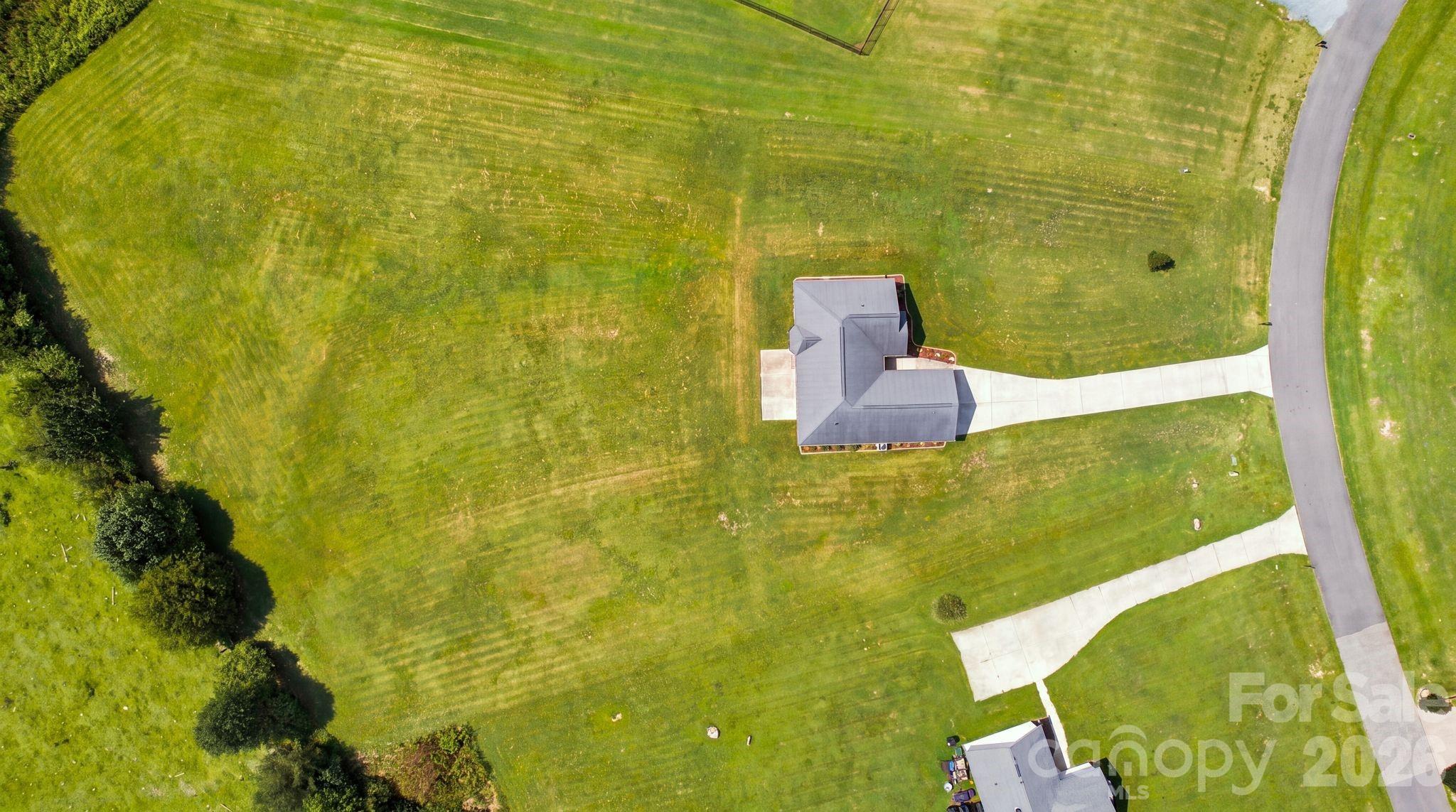 1215 Autumn Cove Property Photo 38
