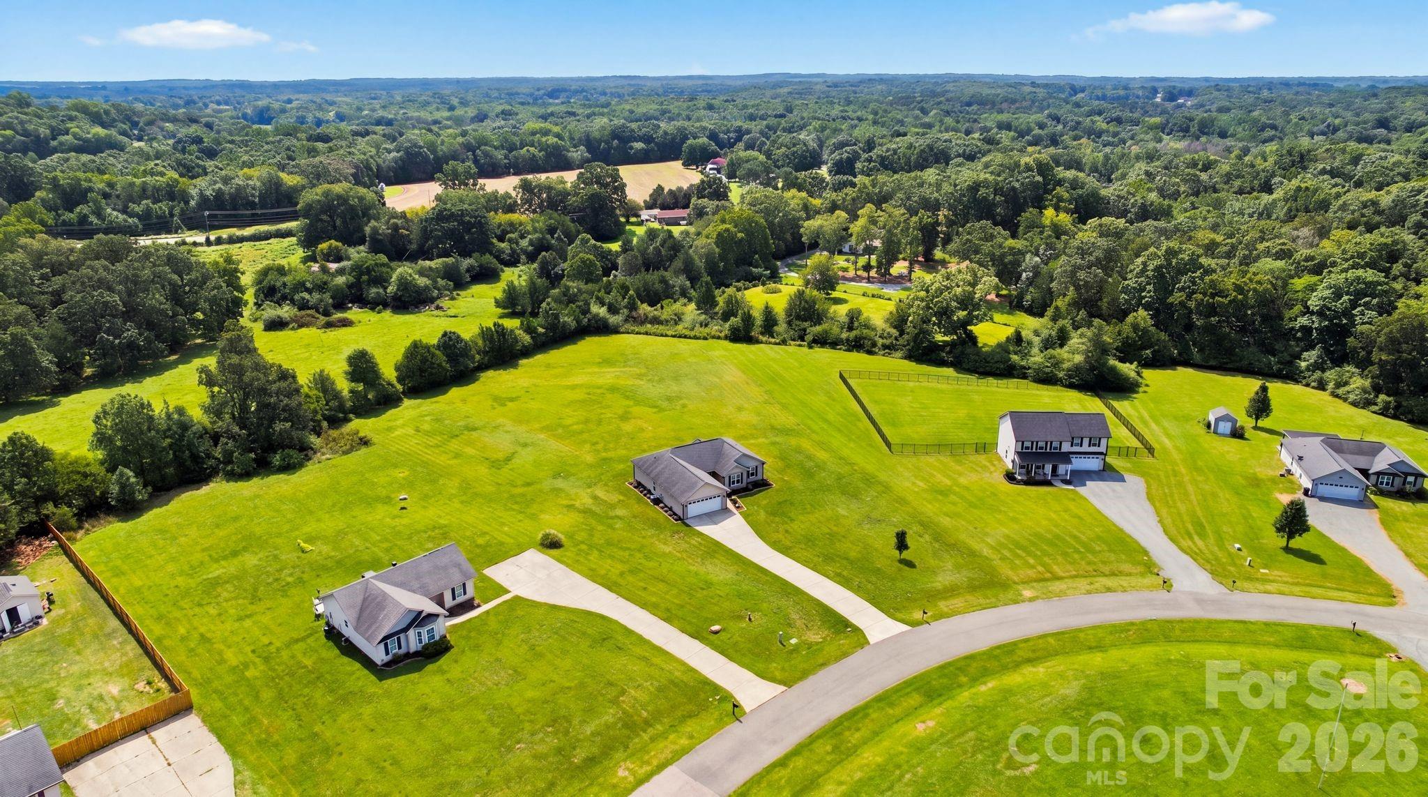 1215 Autumn Cove Property Photo 40