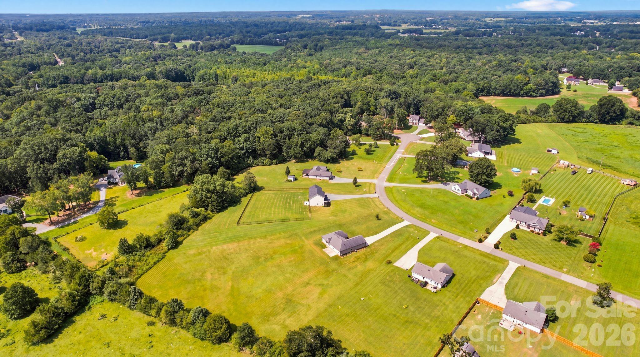 1215 Autumn Cove Property Photo 41