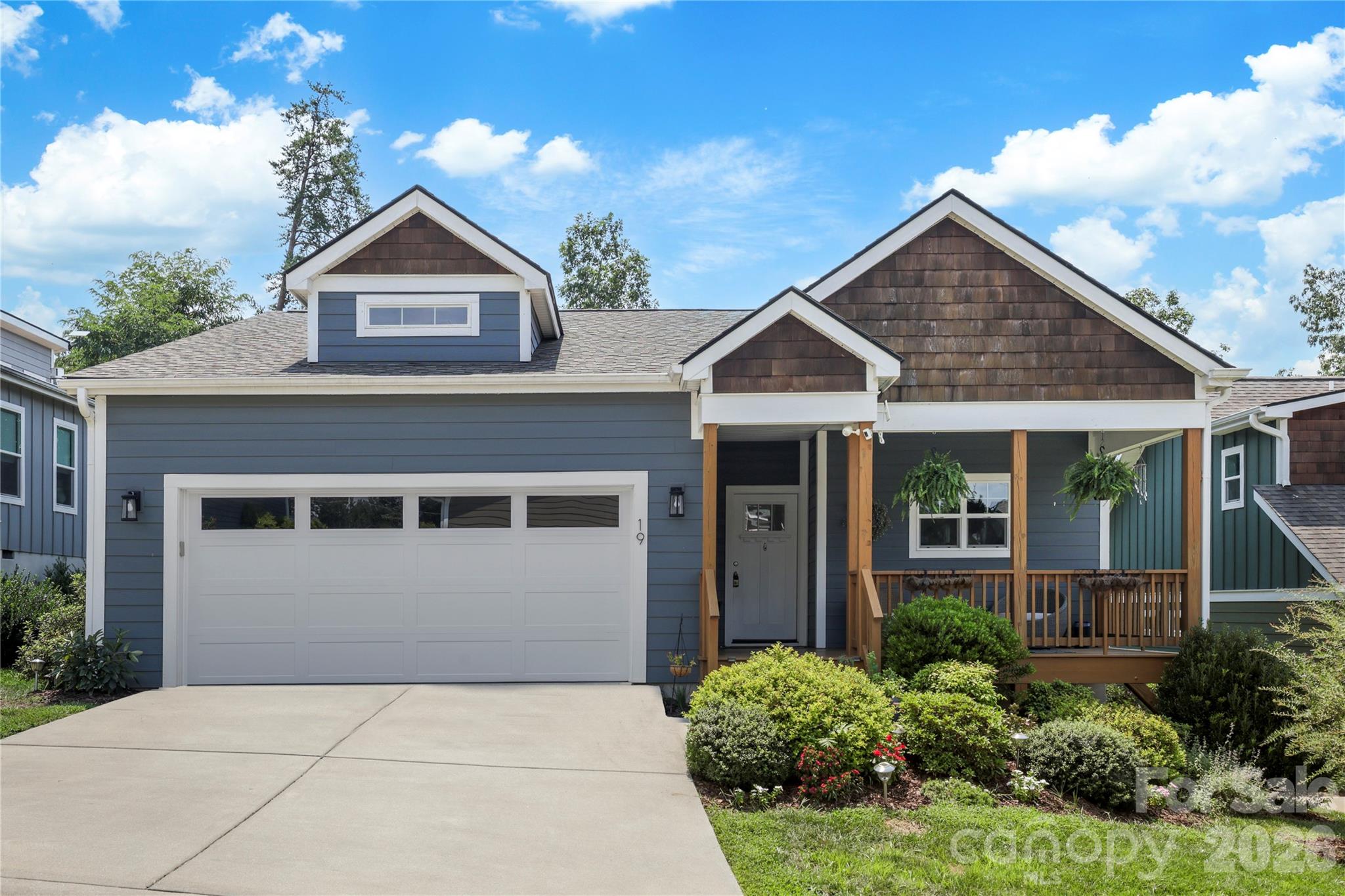 19 Woodbridge Park Drive Property Photo 1