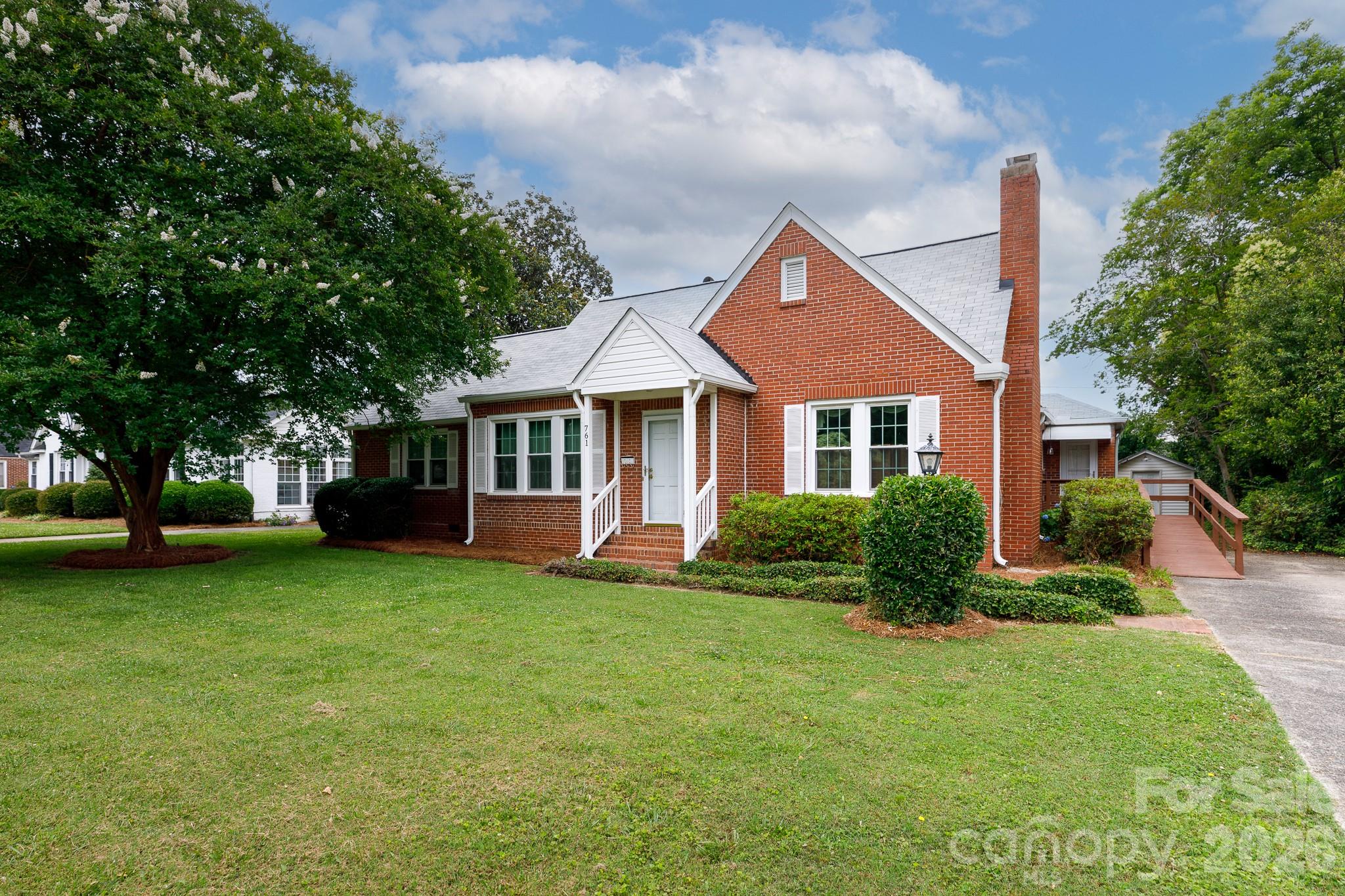 761 Milton Avenue Property Photo 1