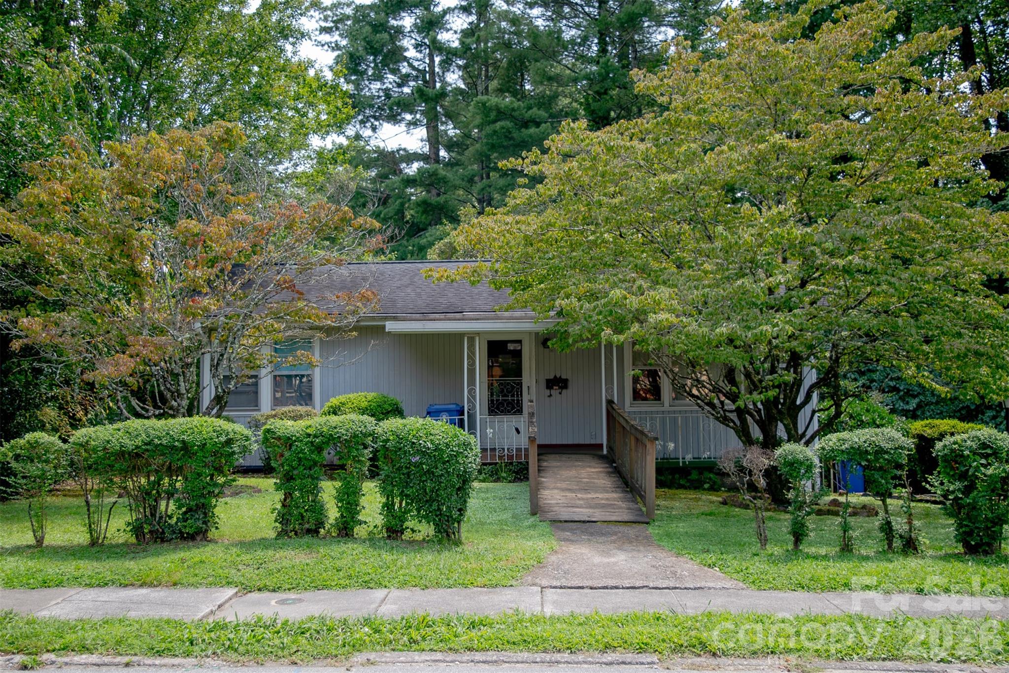 1006 3rd Avenue Property Photo 1