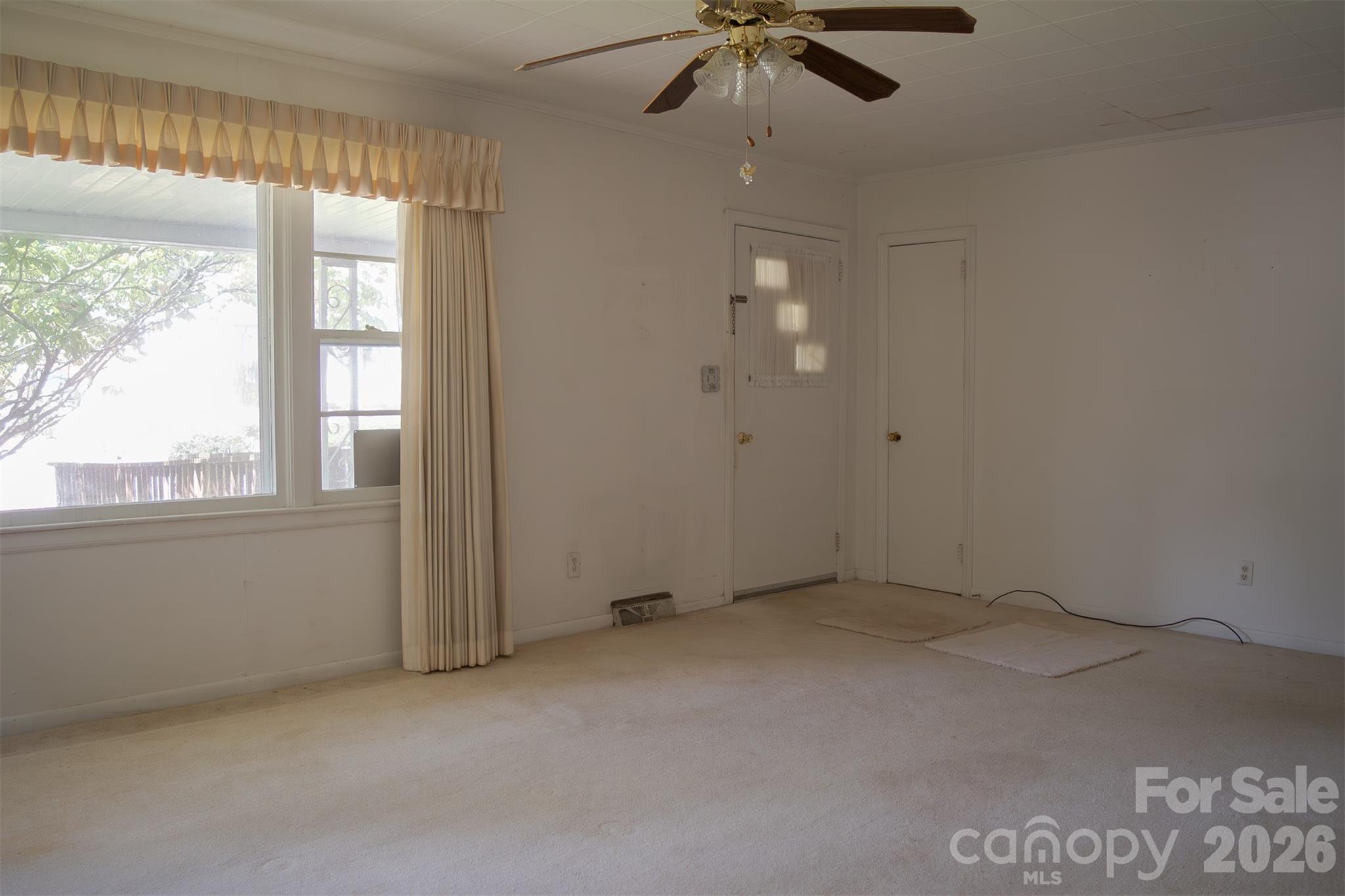 1006 3rd Avenue Property Photo 2