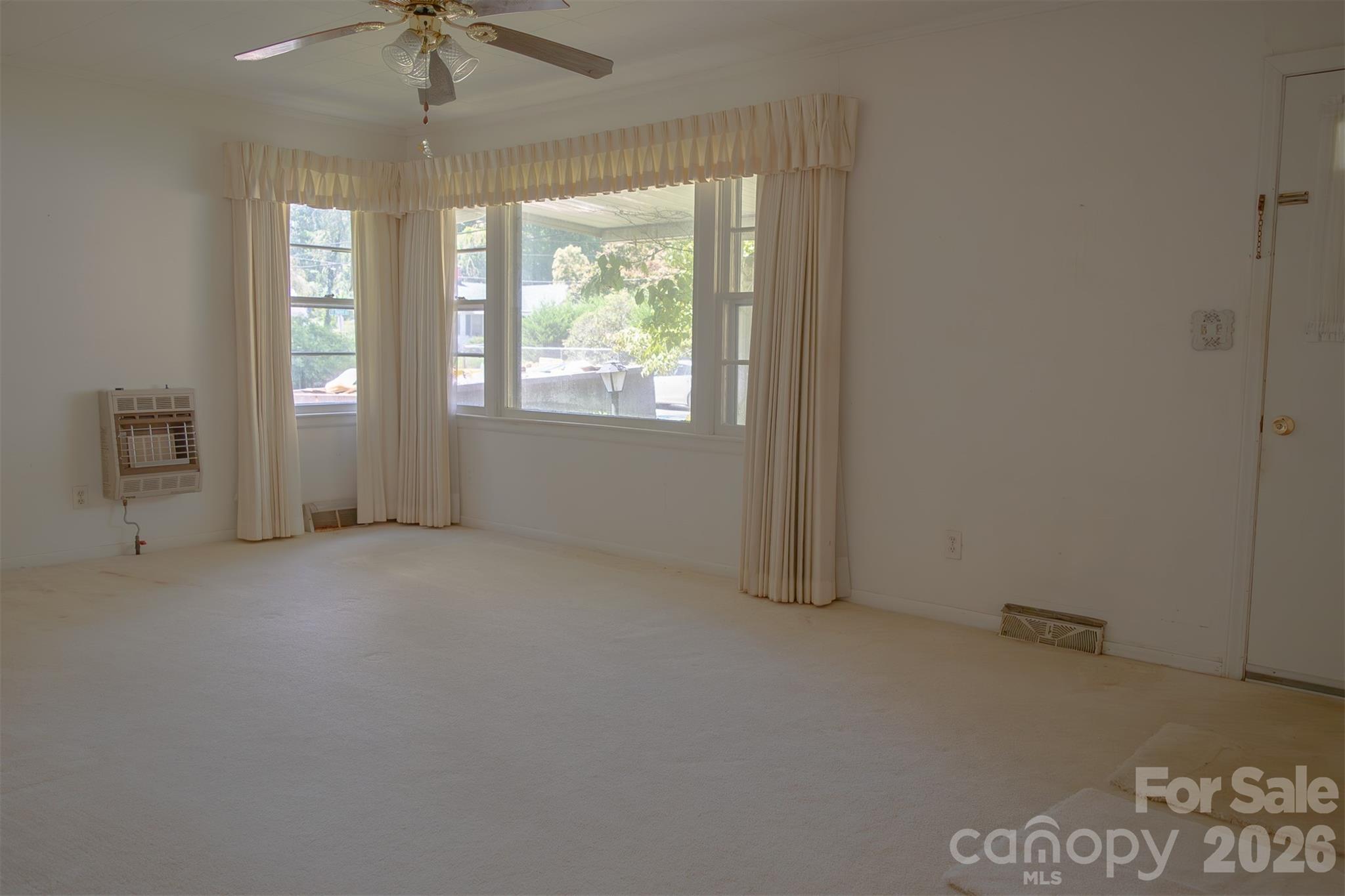 1006 3rd Avenue Property Photo 3