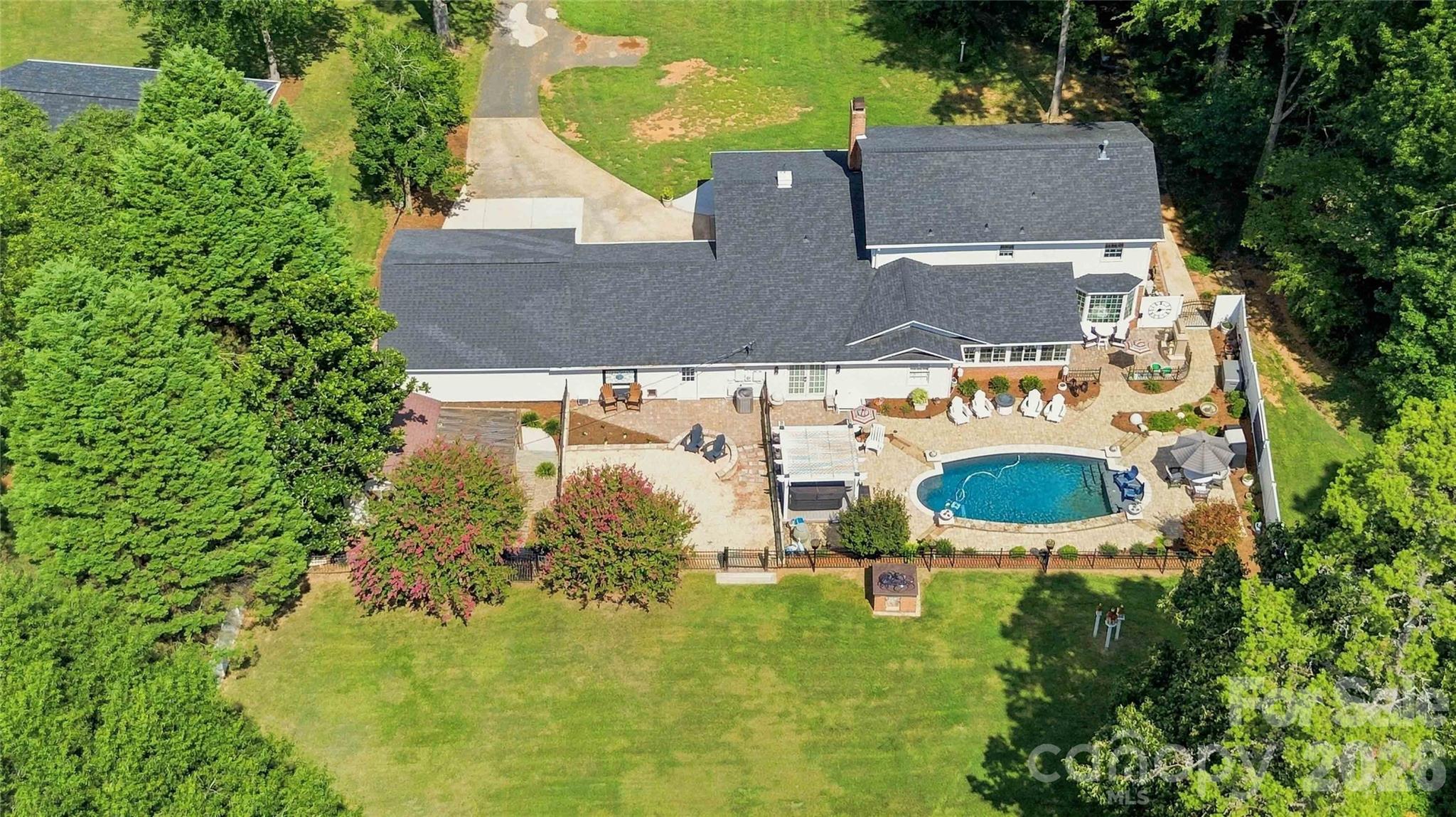 5417 Lebanon Road Property Photo 3