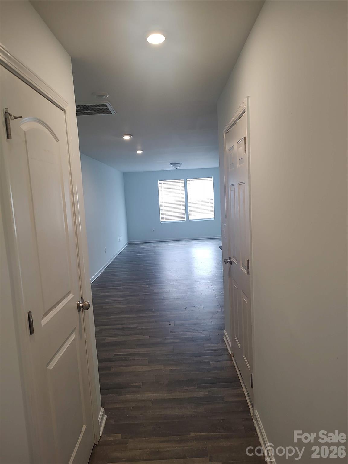 2268 Cranberry Way Property Photo 5