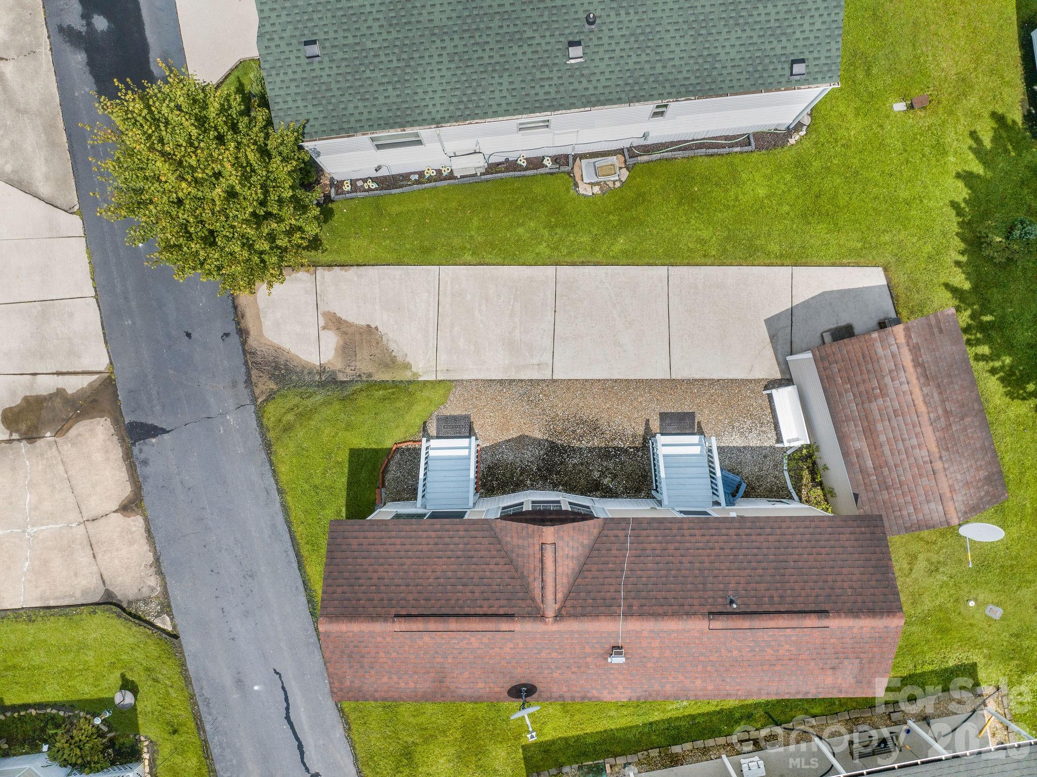 53 Strollers Lane Property Photo 3
