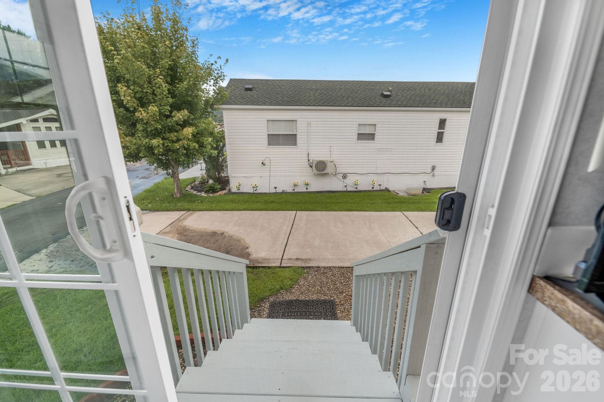 53 Strollers Lane Property Photo 11