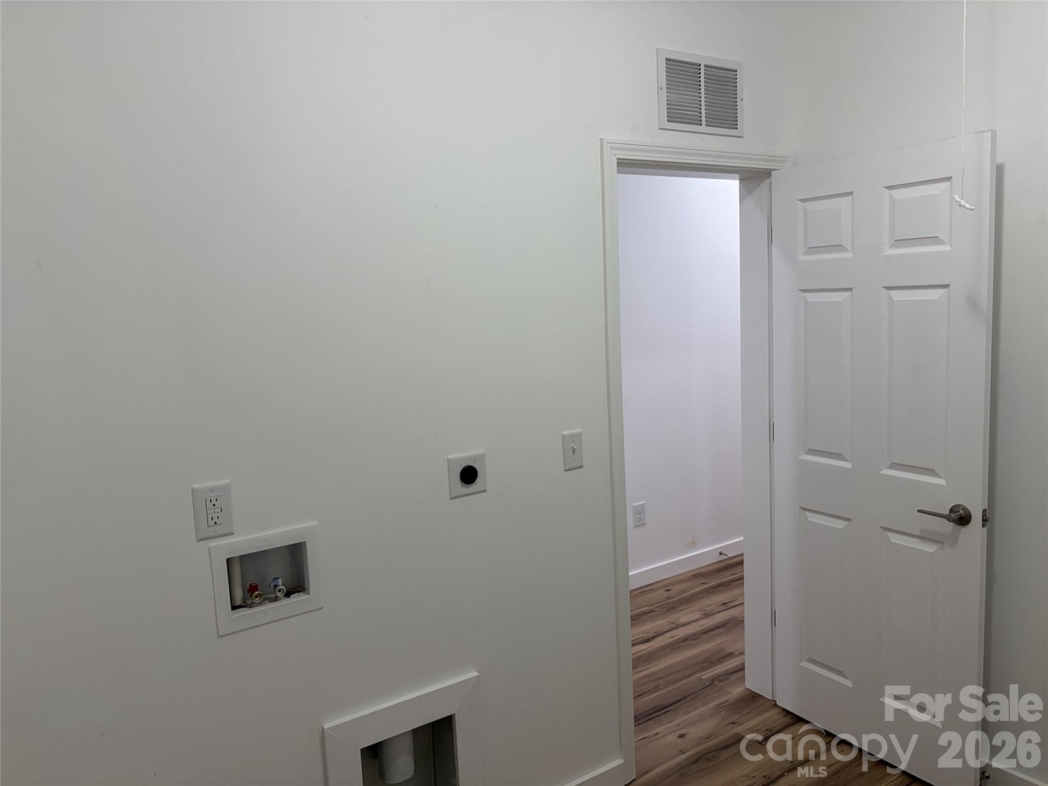 106 Blakemore Drive Property Photo 10