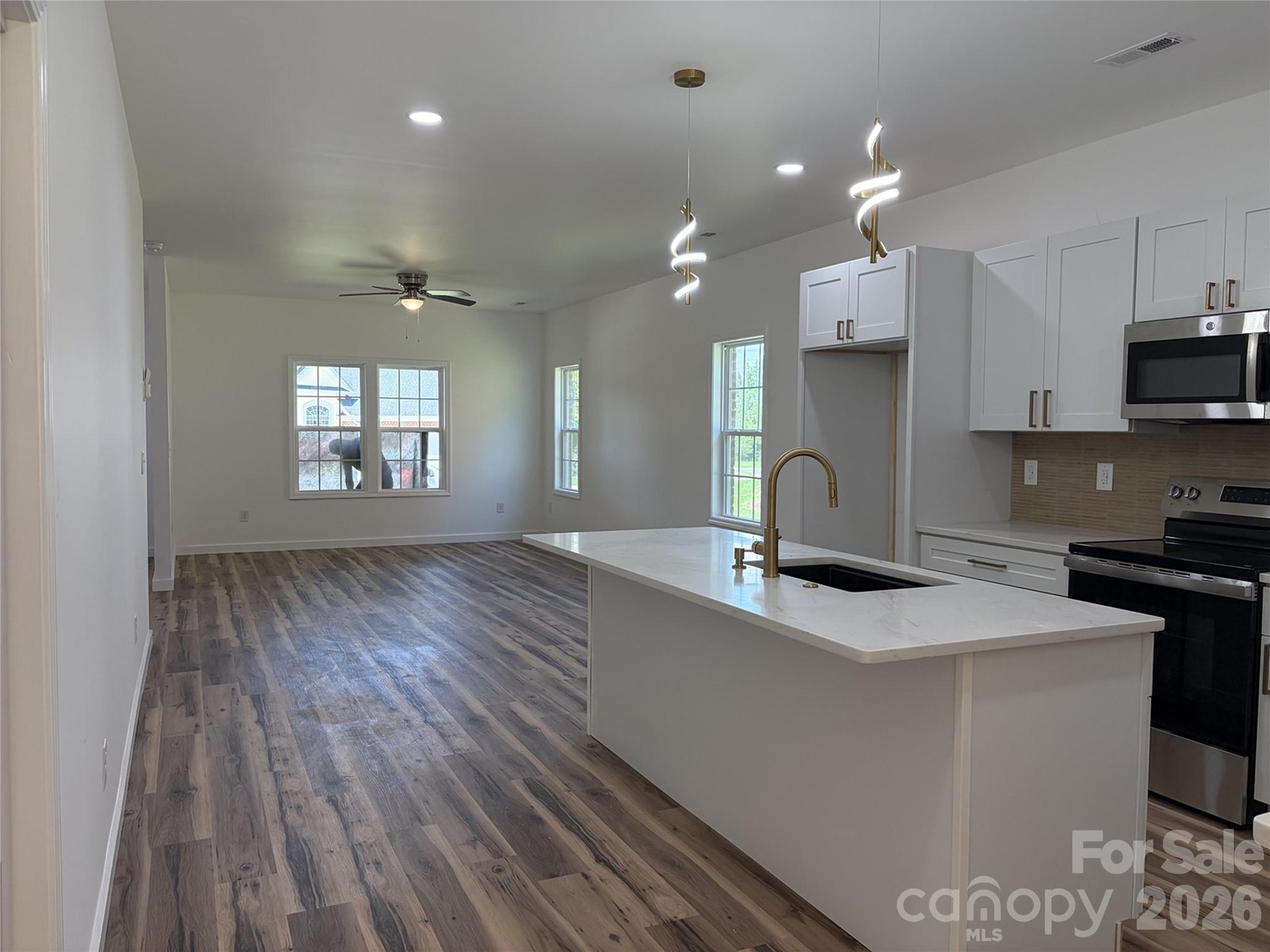 106 Blakemore Drive Property Photo 12
