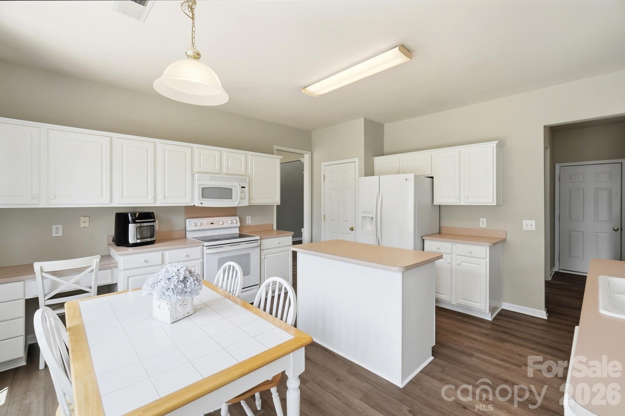 7724 Dinniston Drive Property Photo 15