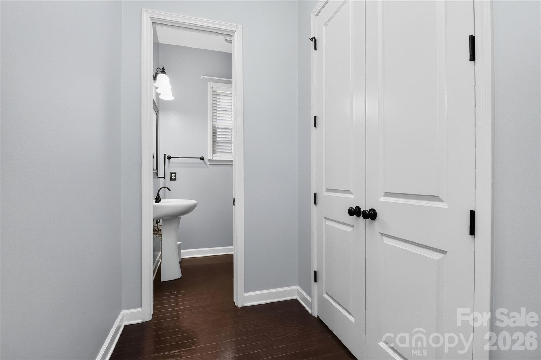 3125 Kennys Street Property Photo 8