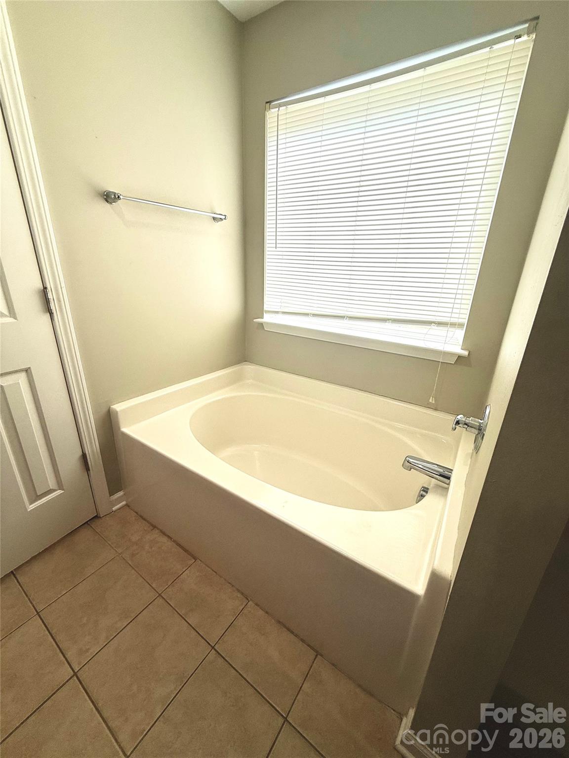 1117 Piney Woods Road 10b Property Photo 13
