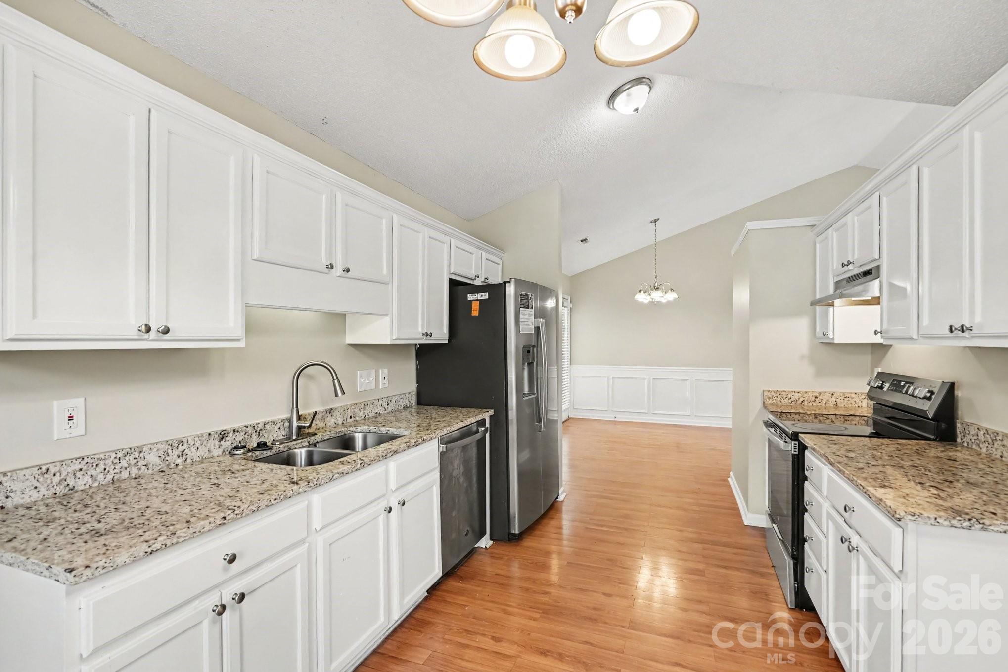 9819 Veronica Drive Property Photo 6