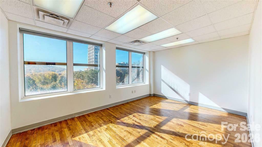 124 College Street Property Photo 9