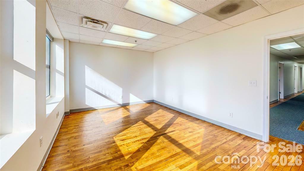 124 College Street Property Photo 13