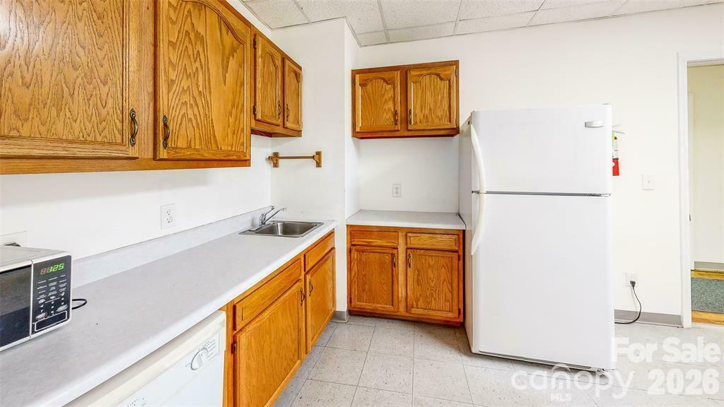 124 College Street Property Photo 16