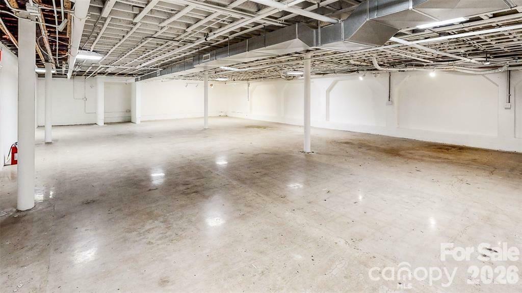 124 College Street Property Photo 28
