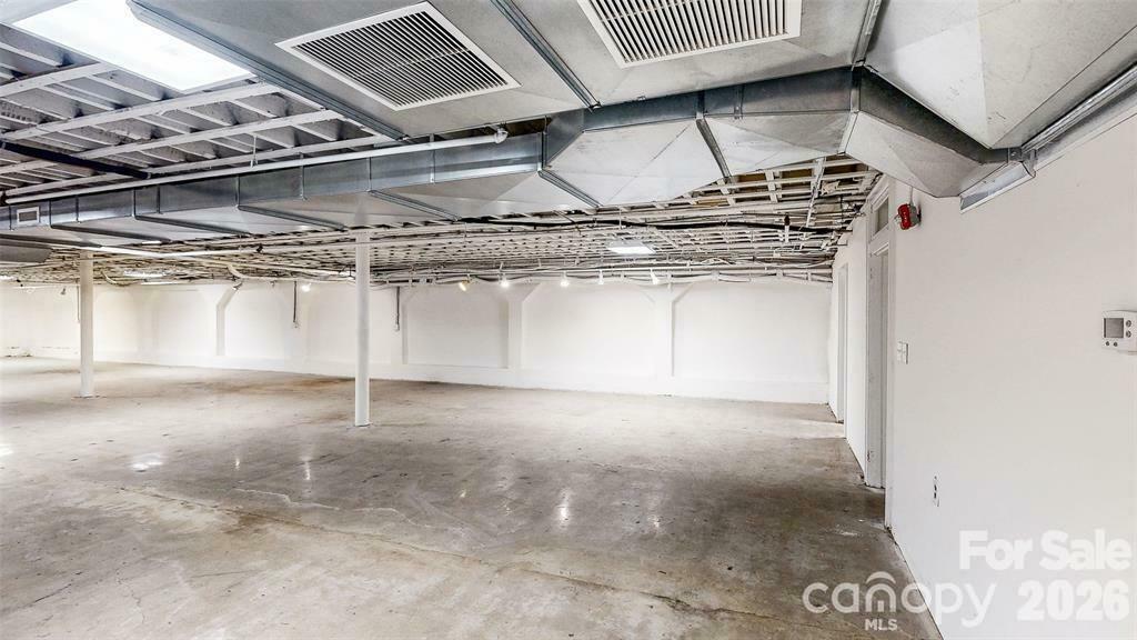 124 College Street Property Photo 30
