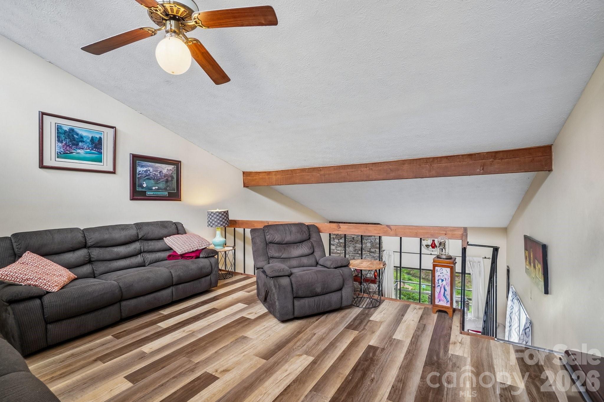 210 Juniper Lane Property Photo 15