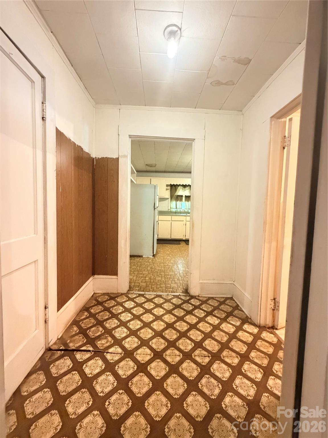 206 Railroad Street Property Photo 13