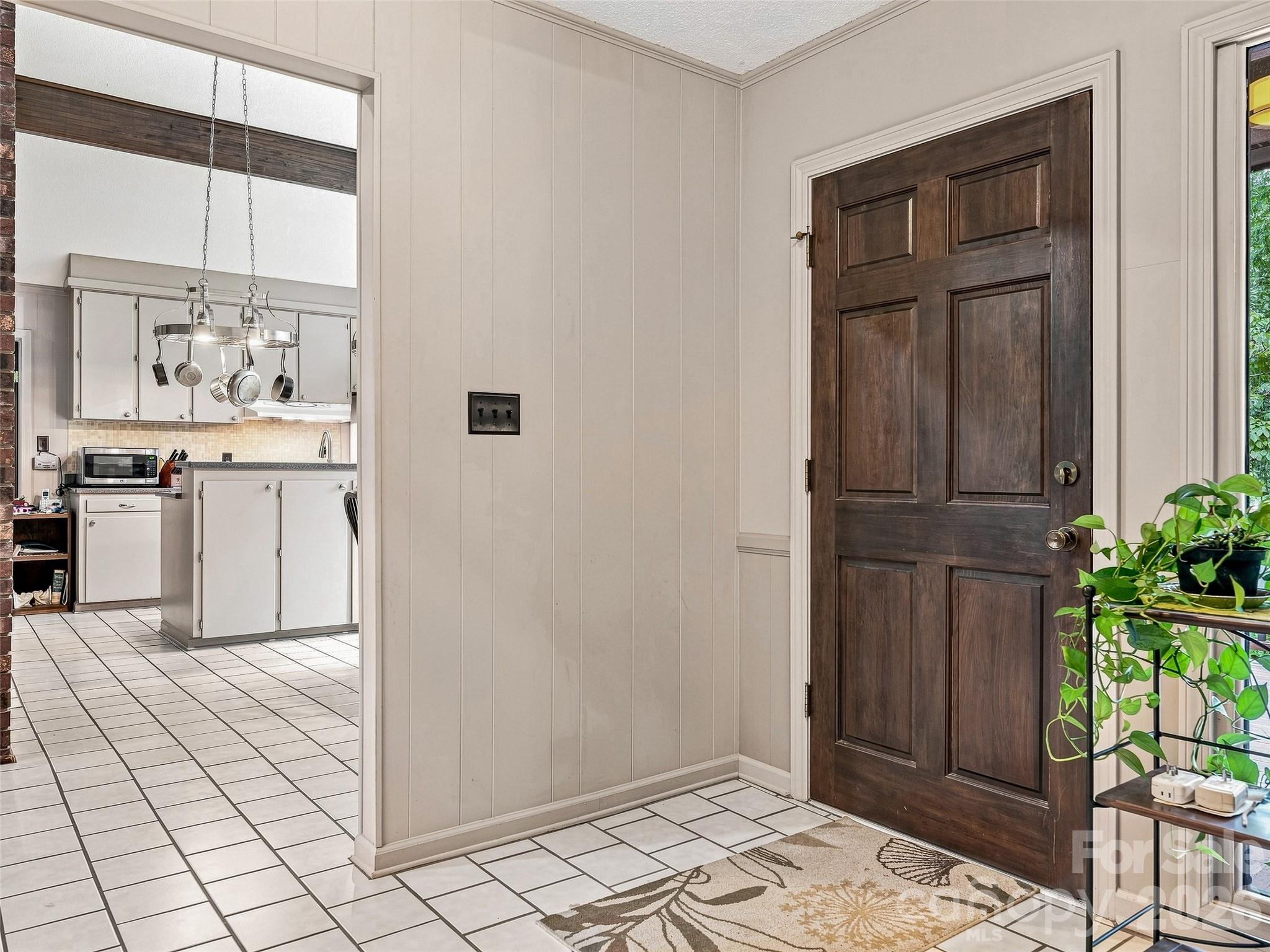 201 Valeria Lane Property Photo 7